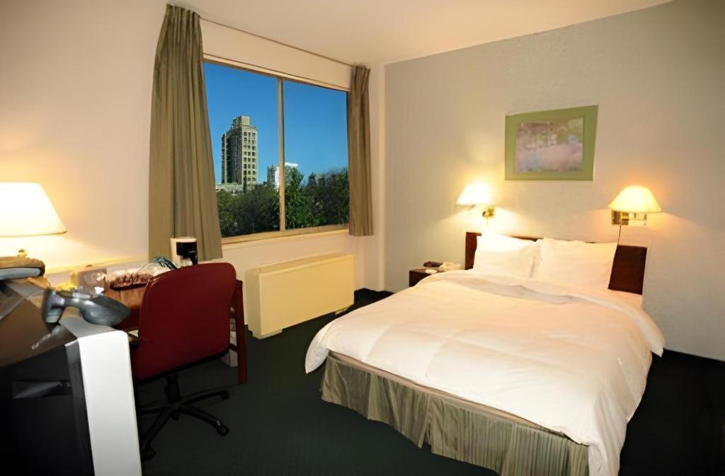 The Marlborough Hotel Уинипег Екстериор снимка
